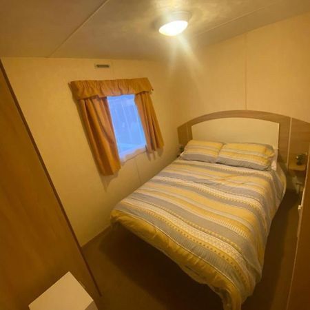 Static Caravan Marine Holiday Park Rhyl Esterno foto
